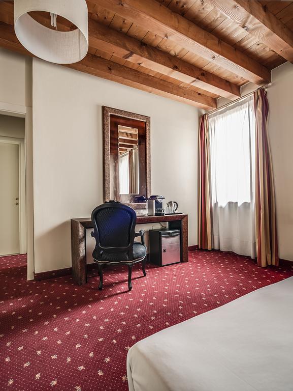Mi Casa Es Tambien Tu Casa Vips Hotel เวโรนา ห้อง รูปภาพ