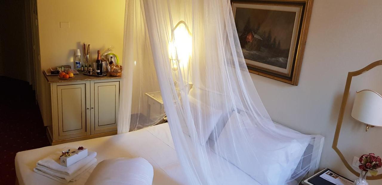 Mi Casa Es Tambien Tu Casa Vips Hotel เวโรนา ภายนอก รูปภาพ