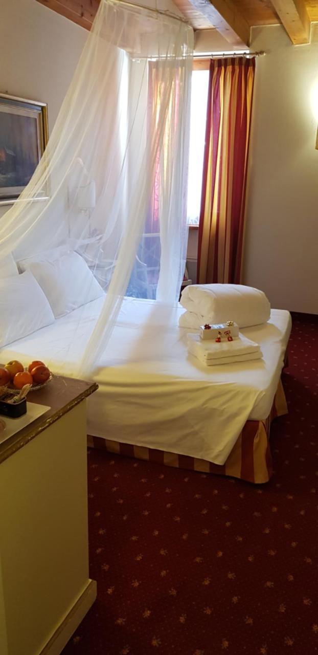 Mi Casa Es Tambien Tu Casa Vips Hotel เวโรนา ภายนอก รูปภาพ