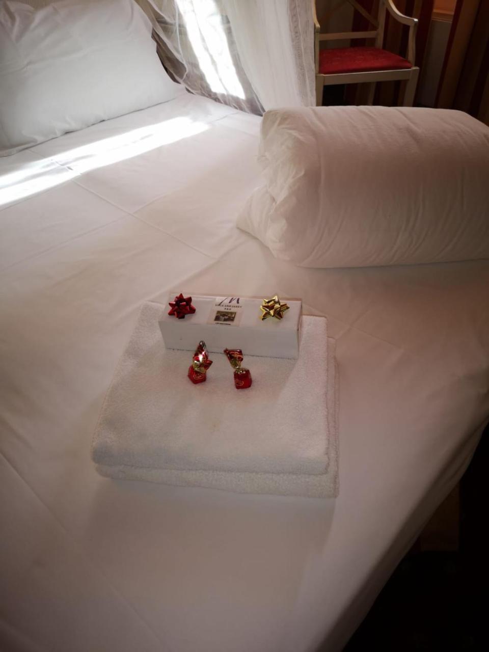 Mi Casa Es Tambien Tu Casa Vips Hotel เวโรนา ภายนอก รูปภาพ