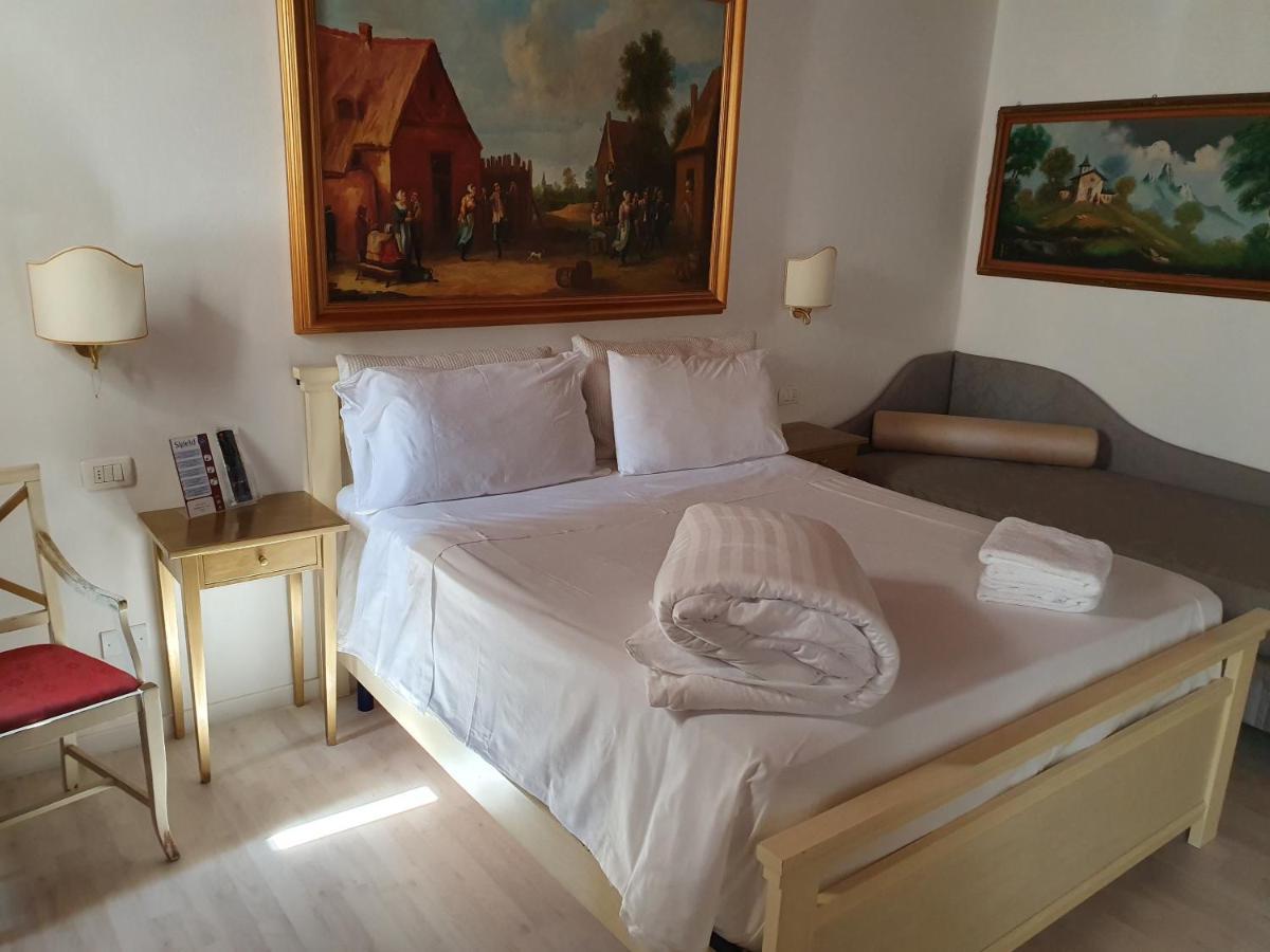 Mi Casa Es Tambien Tu Casa Vips Hotel เวโรนา ภายนอก รูปภาพ